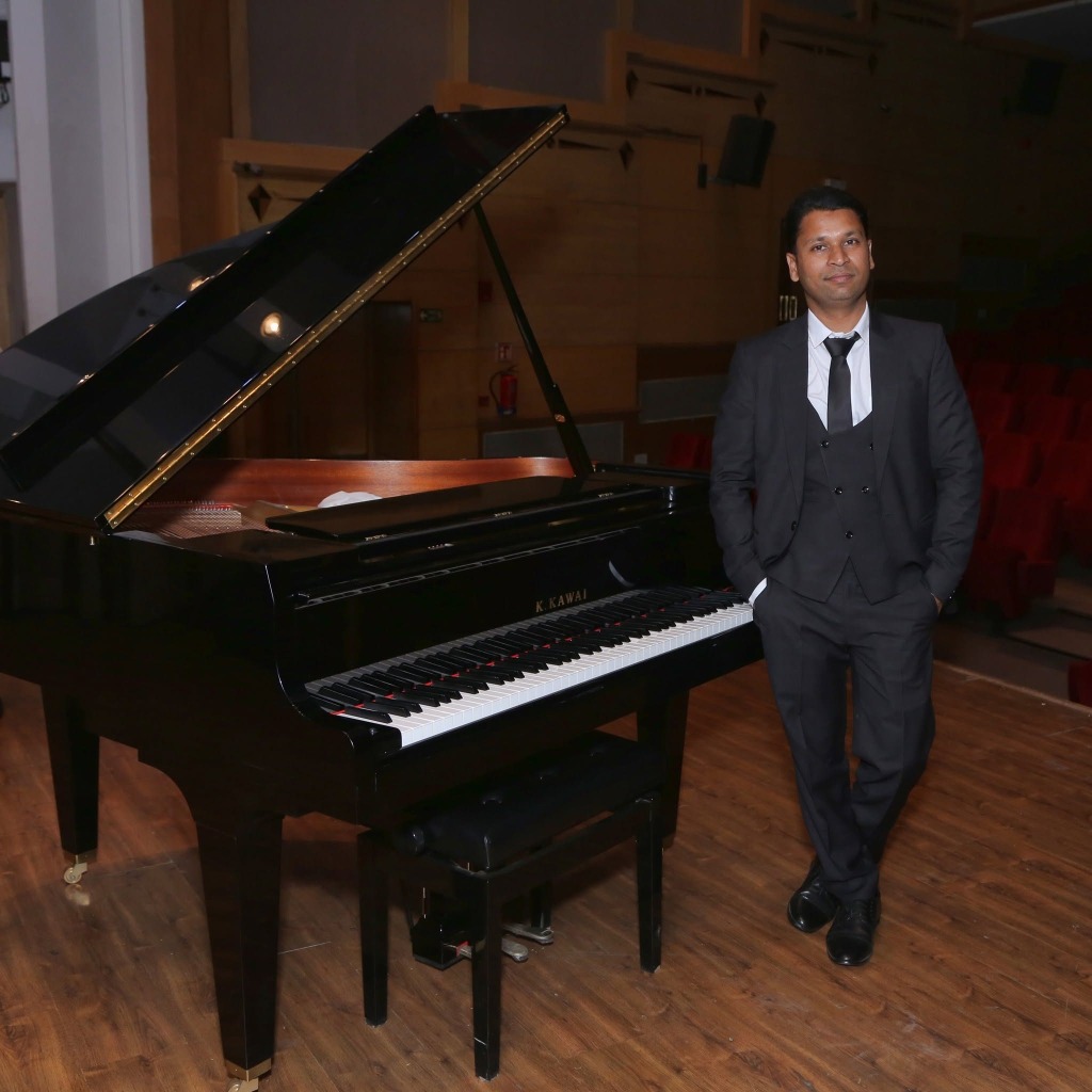 Syed Sajjad Rasul - Master Piano Teacher in Delhi with Grand Piano